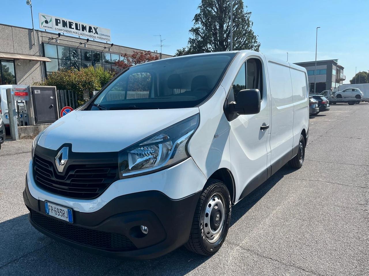 Renault Trafic T27 1.6 dCi 120CV **+IVA**