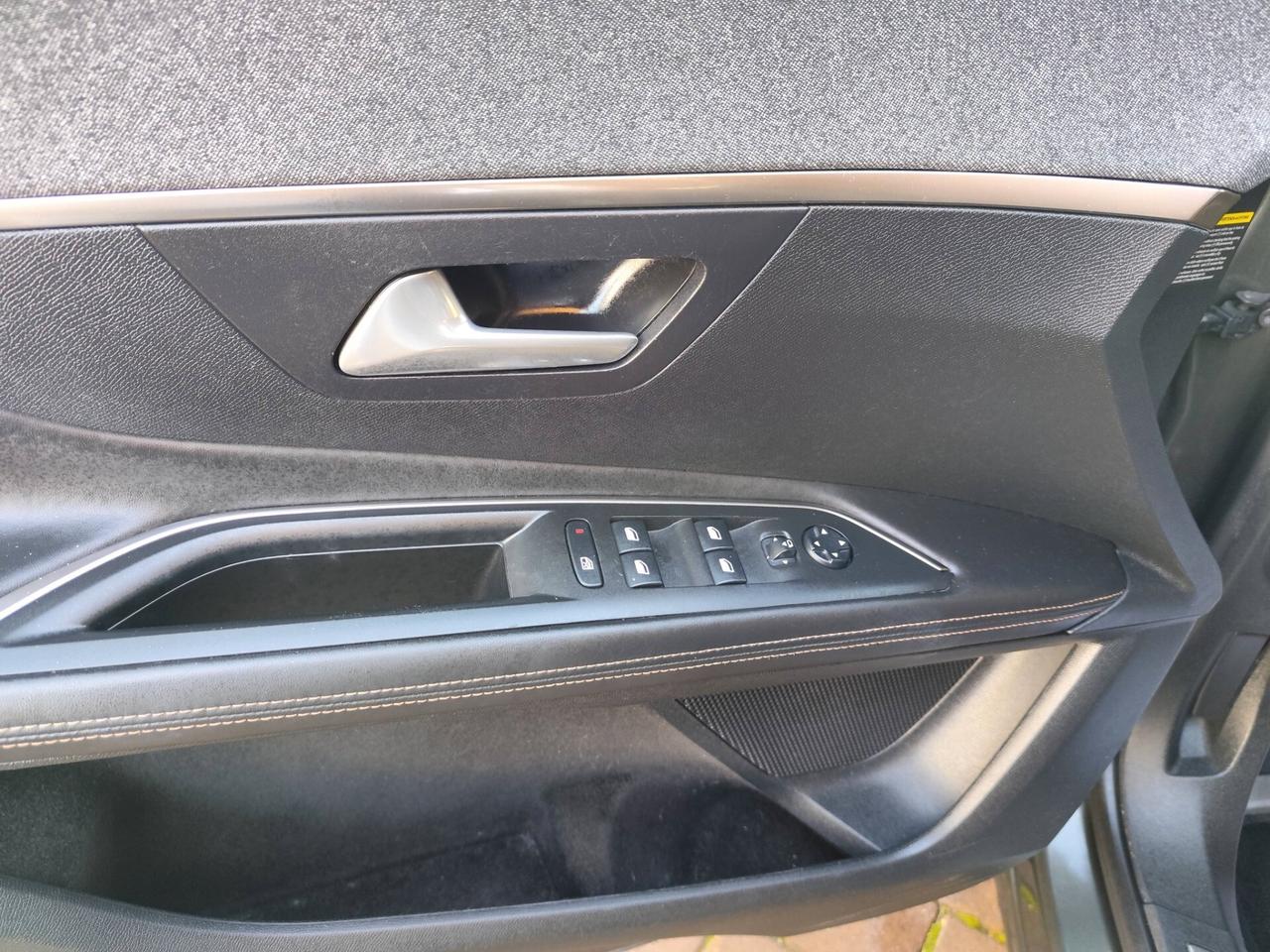 Peugeot 3008 BlueHDi 120 S&S EAT6 GT Line