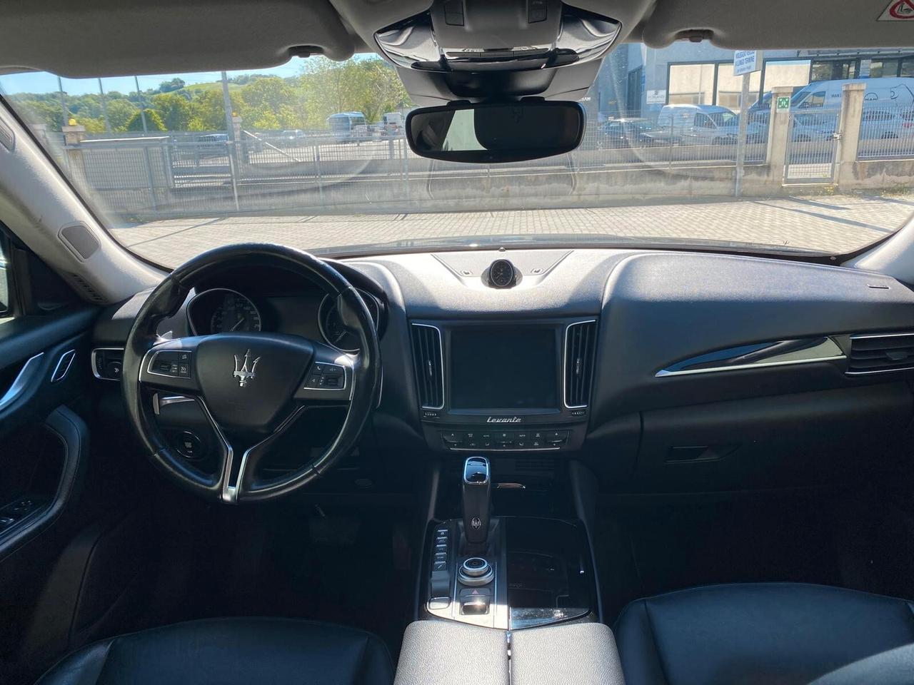 Maserati Levante V6 Diesel AWD Granlusso "Leggi annuncio"