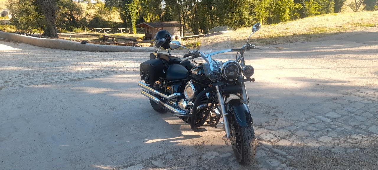 Yamaha XVS 1100 Drag Star