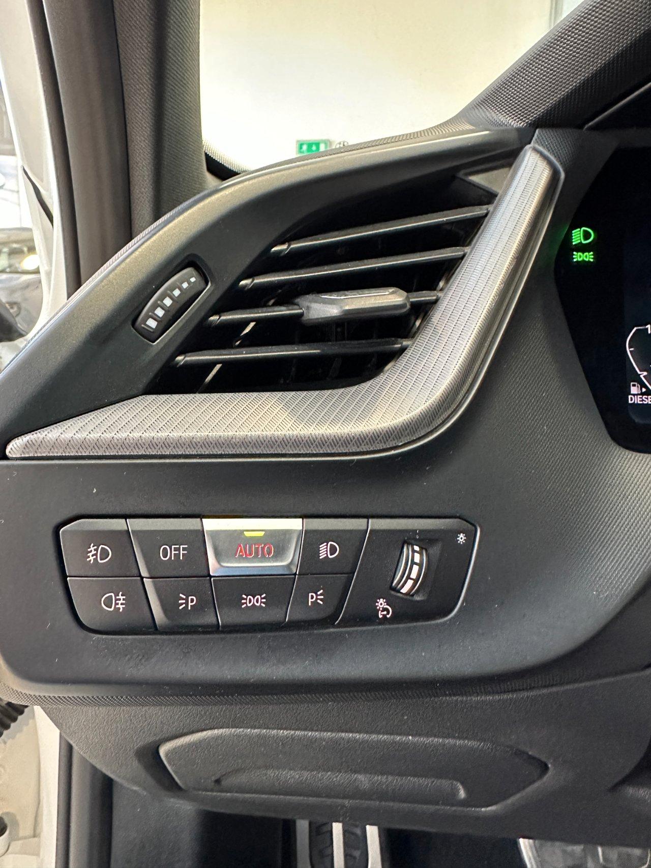 BMW 118 d Msport Auto - Tetto - Camera - Carplay - Live Cockpit-IVA
