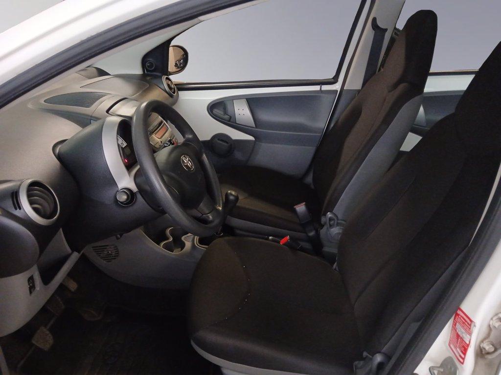 TOYOTA Aygo 5 porte del 2011