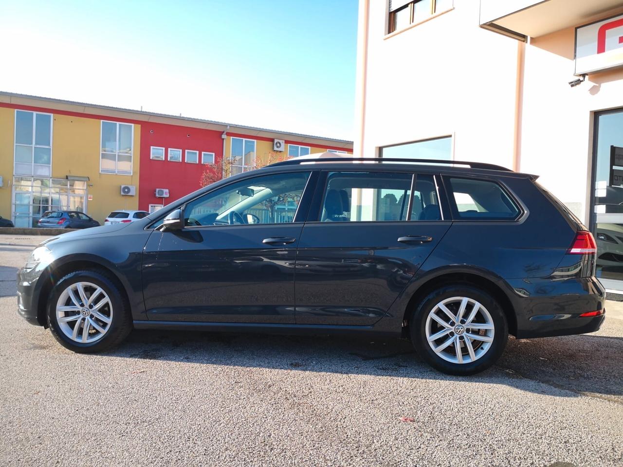 VW Golf Variant 1.6 TDI 115 CV Business ***UNIPROPRIETARIO***TAGLIANDI VW***