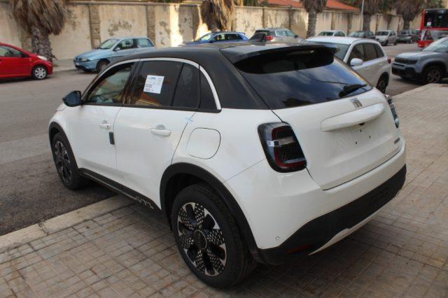 FIAT 600 Hybrid 110 CV DCT MHEV La Prima -KM0