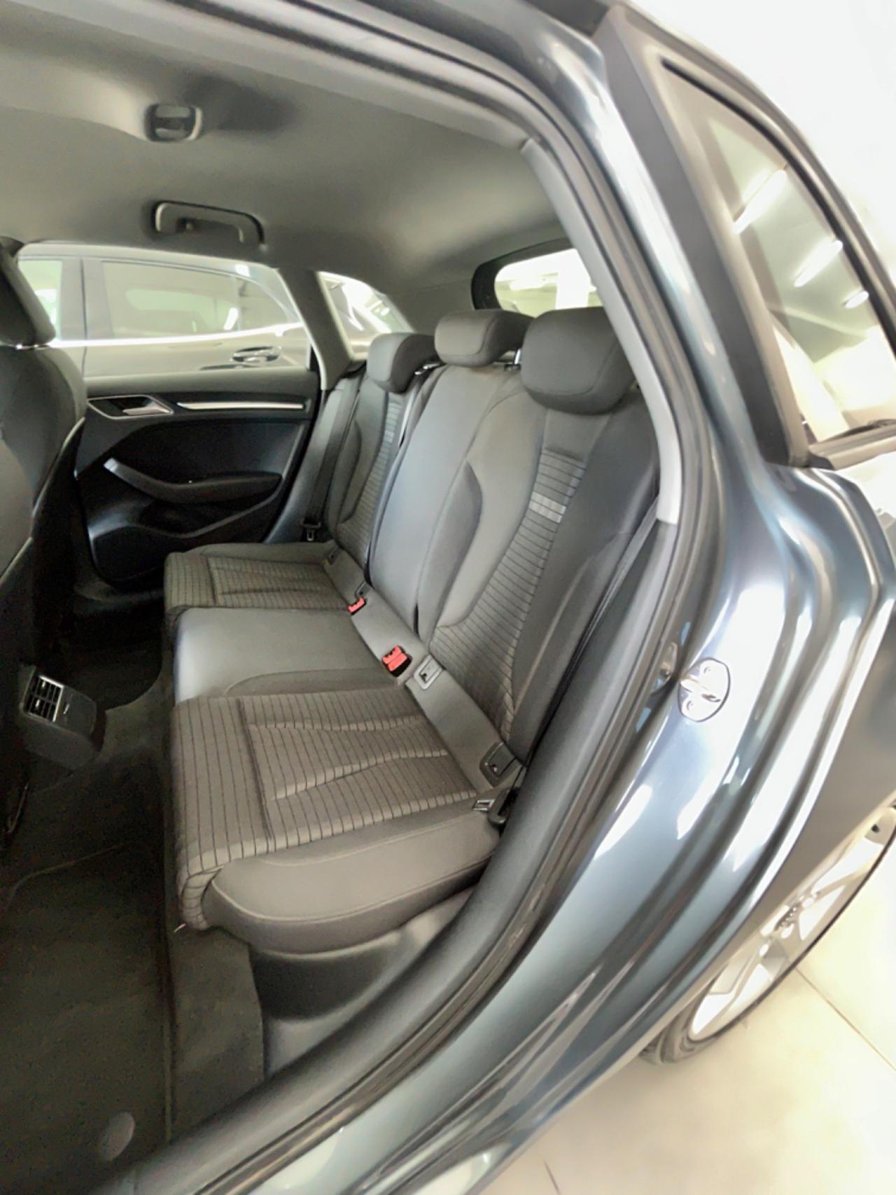 Audi A3 SPB 1.6 TDI Sport FINANZIABILE