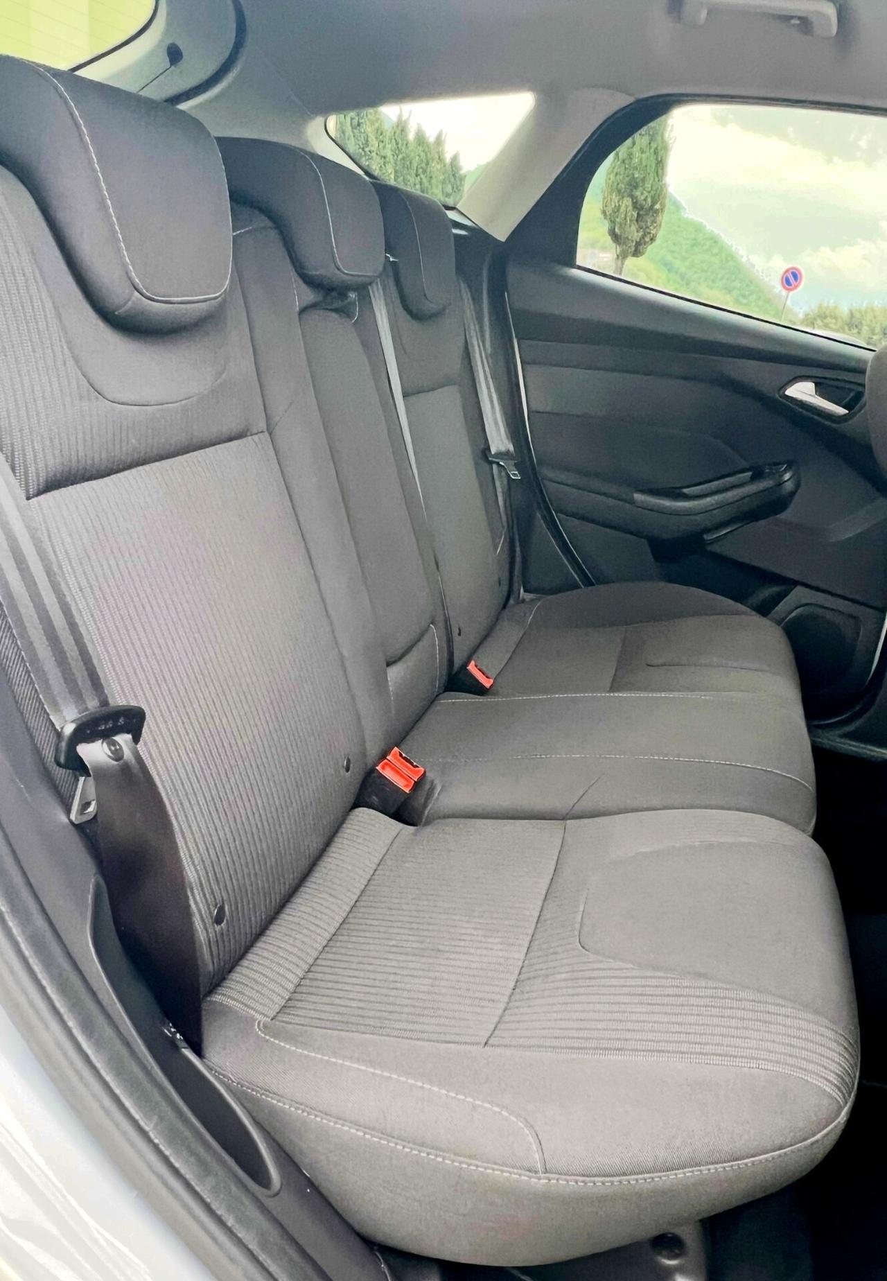 Ford Focus 1.6 120 CV GPL Titanium Acc.Permute