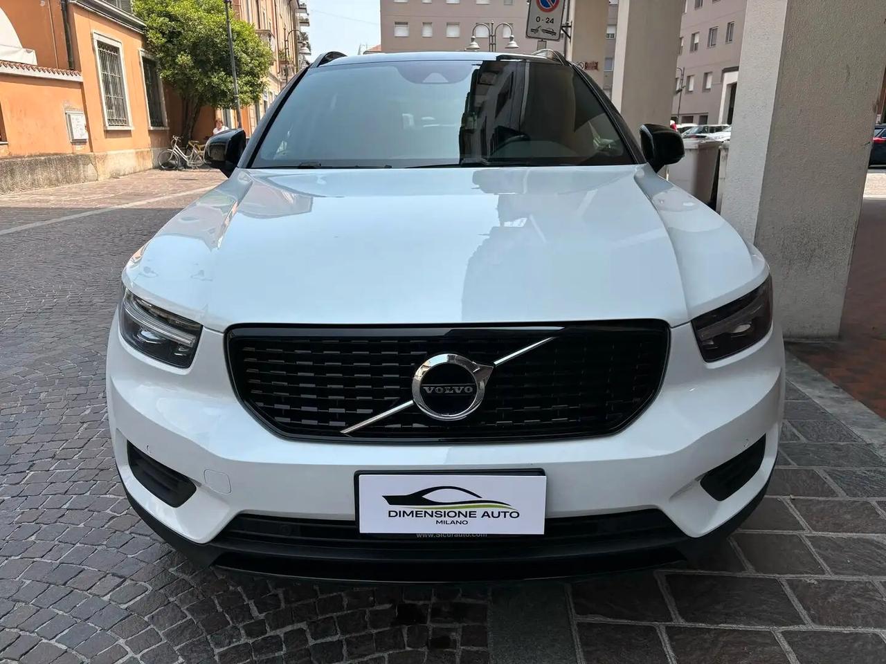 Volvo XC40 D3 R-design