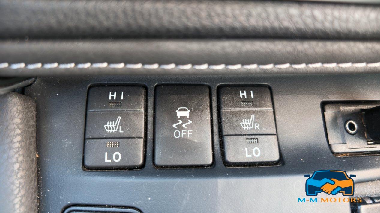 Toyota Auris 5 Porte Auris 1.8h Lounge cvt