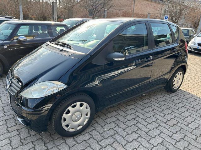 MERCEDES-BENZ A 180 CDI