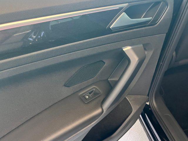 VOLKSWAGEN Tiguan 2.0 TDI 150 CV SCR DSG Elegance