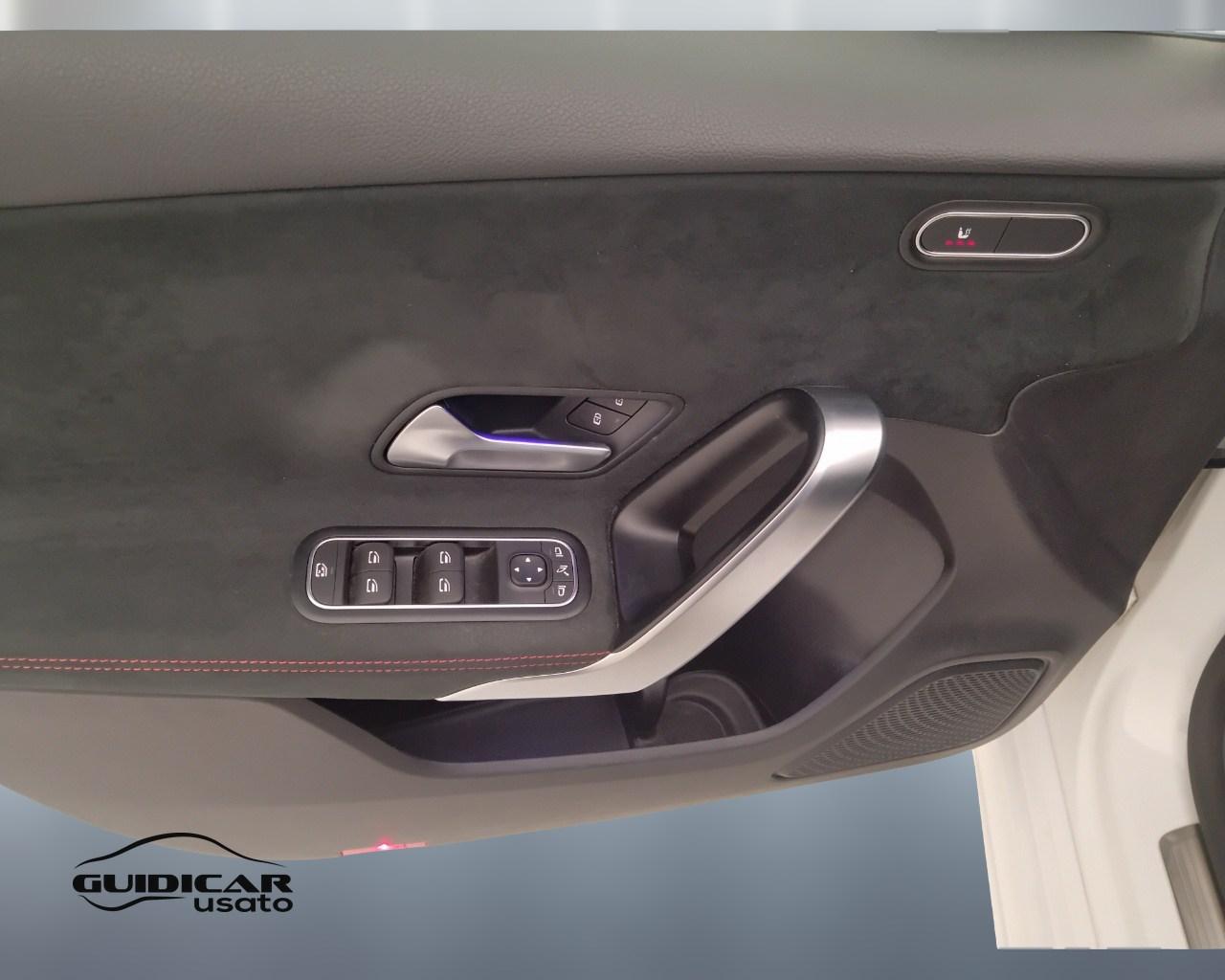 Mercedes-Benz Classe A - W177 2018 - A 180 d Premium auto