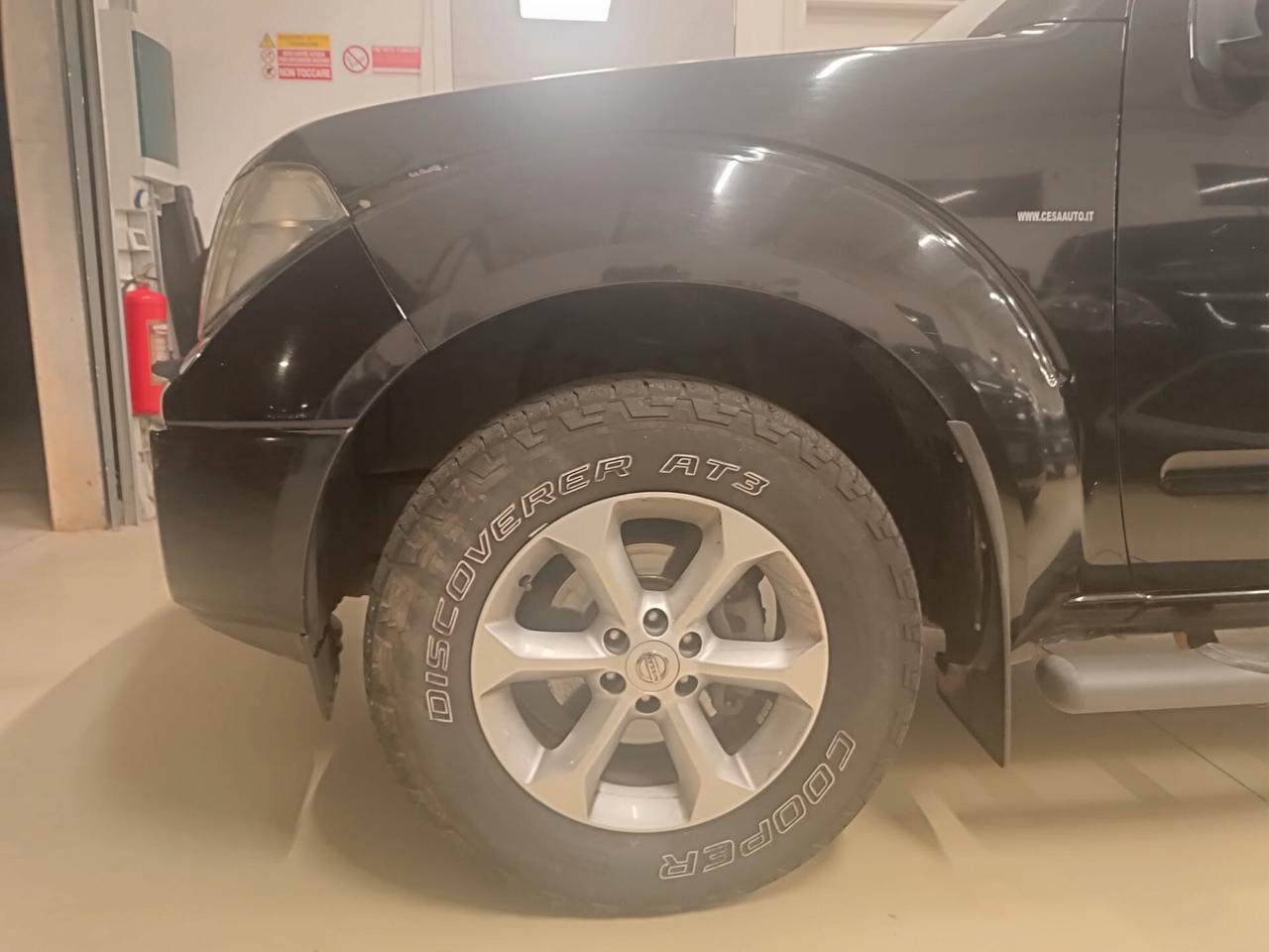 Nissan Navara 2.5 dCi 4 porte Double IVA DEDUCIBILE
