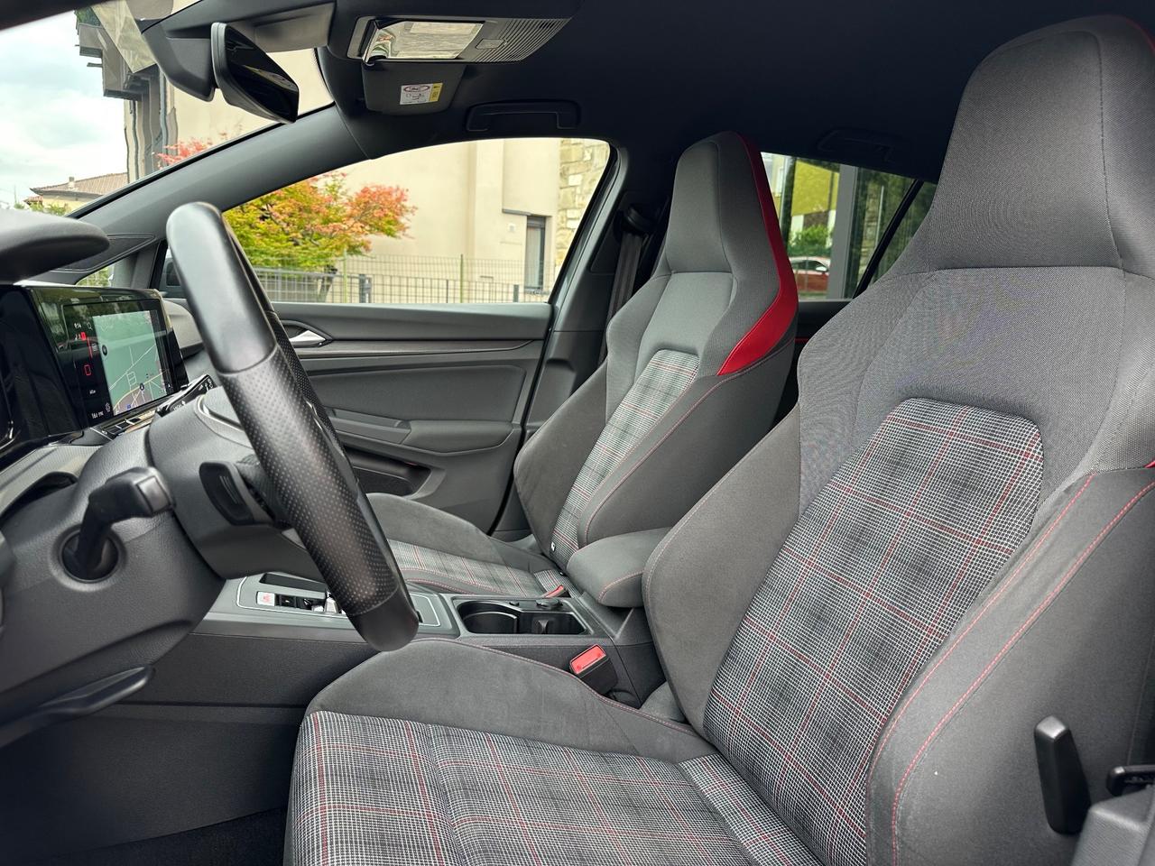 Volkswagen Golf GTI 2.0 TSI