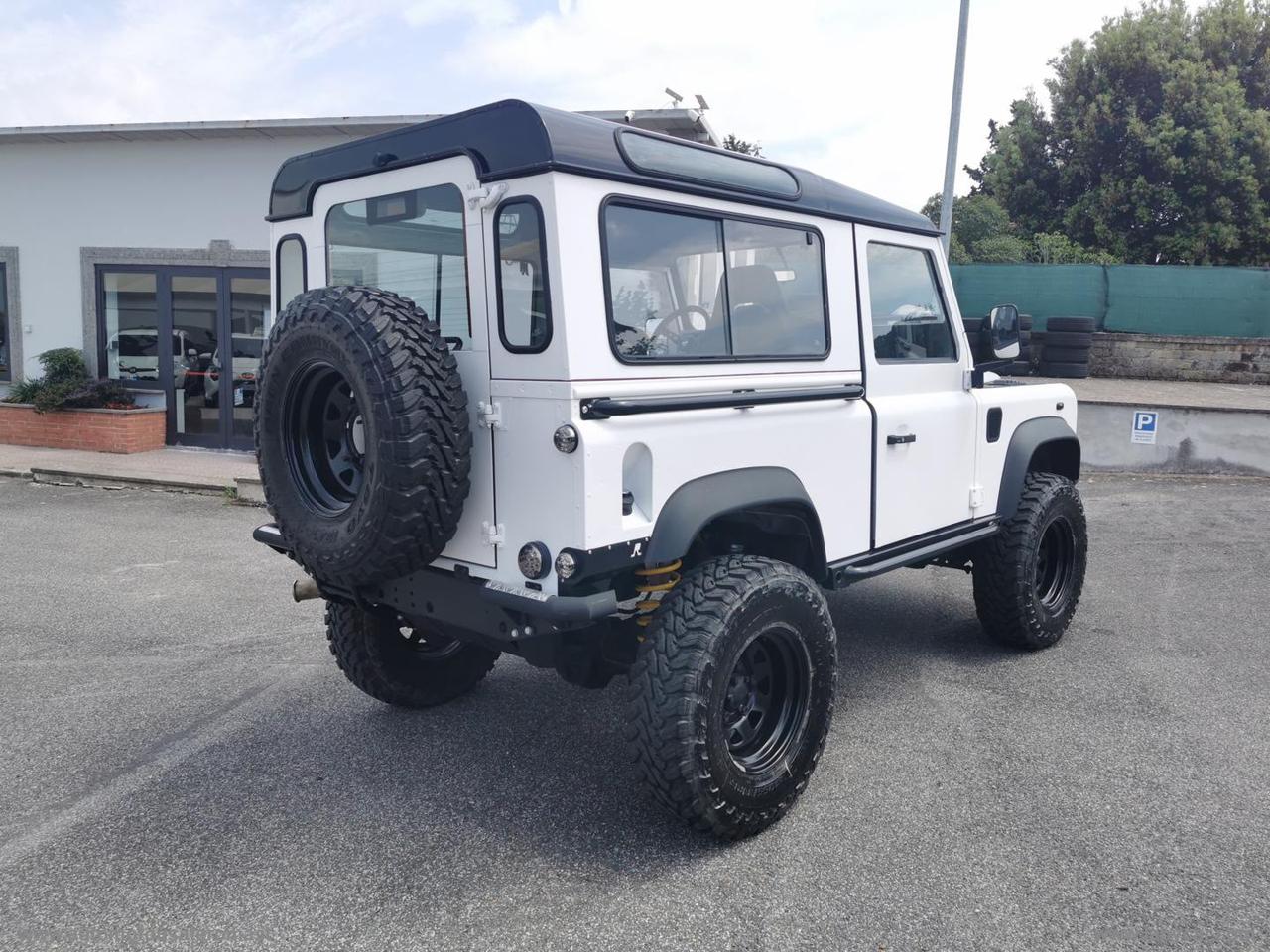 LAND ROVER Defender 90 2.5 Td5 Soft-Top