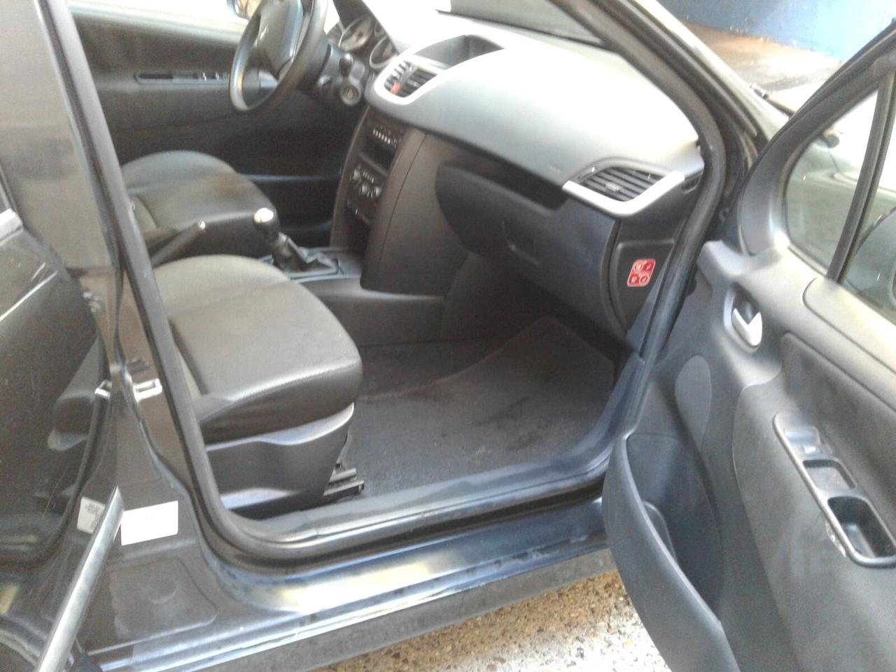 Peugeot 207 1.4 8V 75CV 5p. Energie Sport ECO GPL