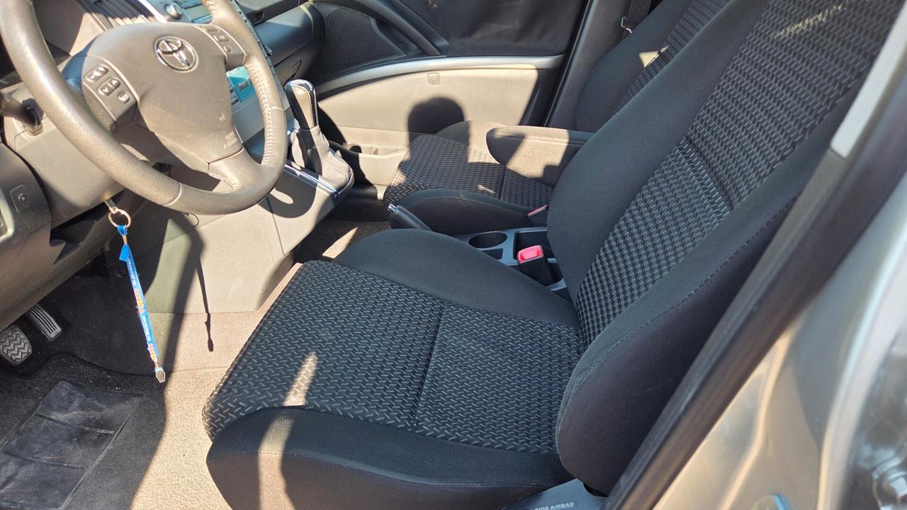 Toyota Corolla Verso D-4D 7pti Uni pro 120 mila km
