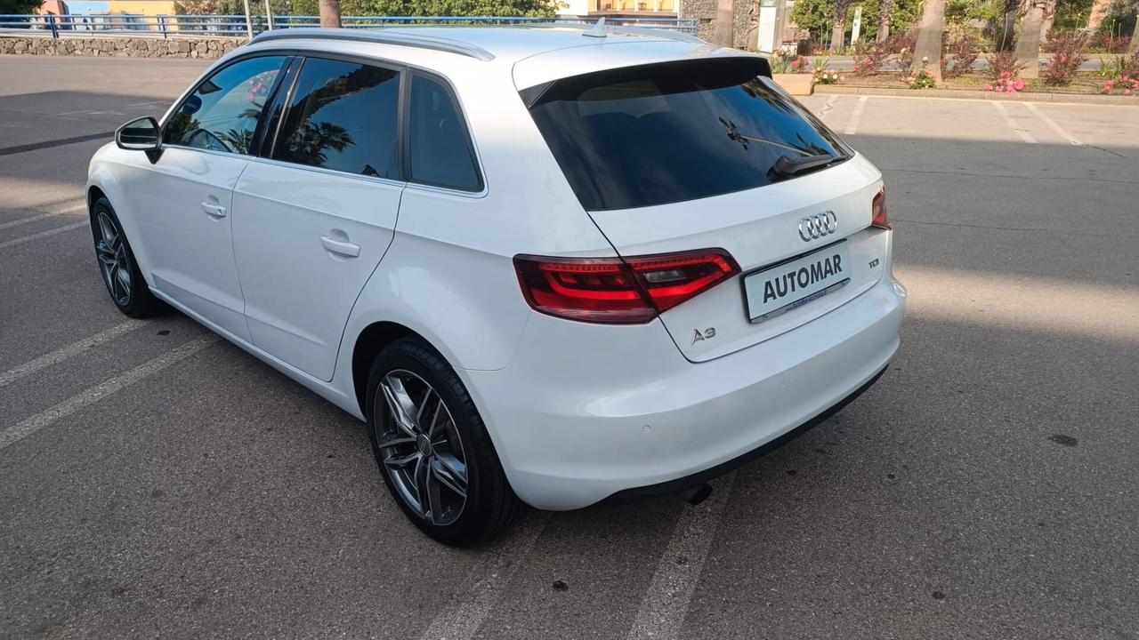 Audi A3 1.6 TDI clean diesel S tronic Ambition