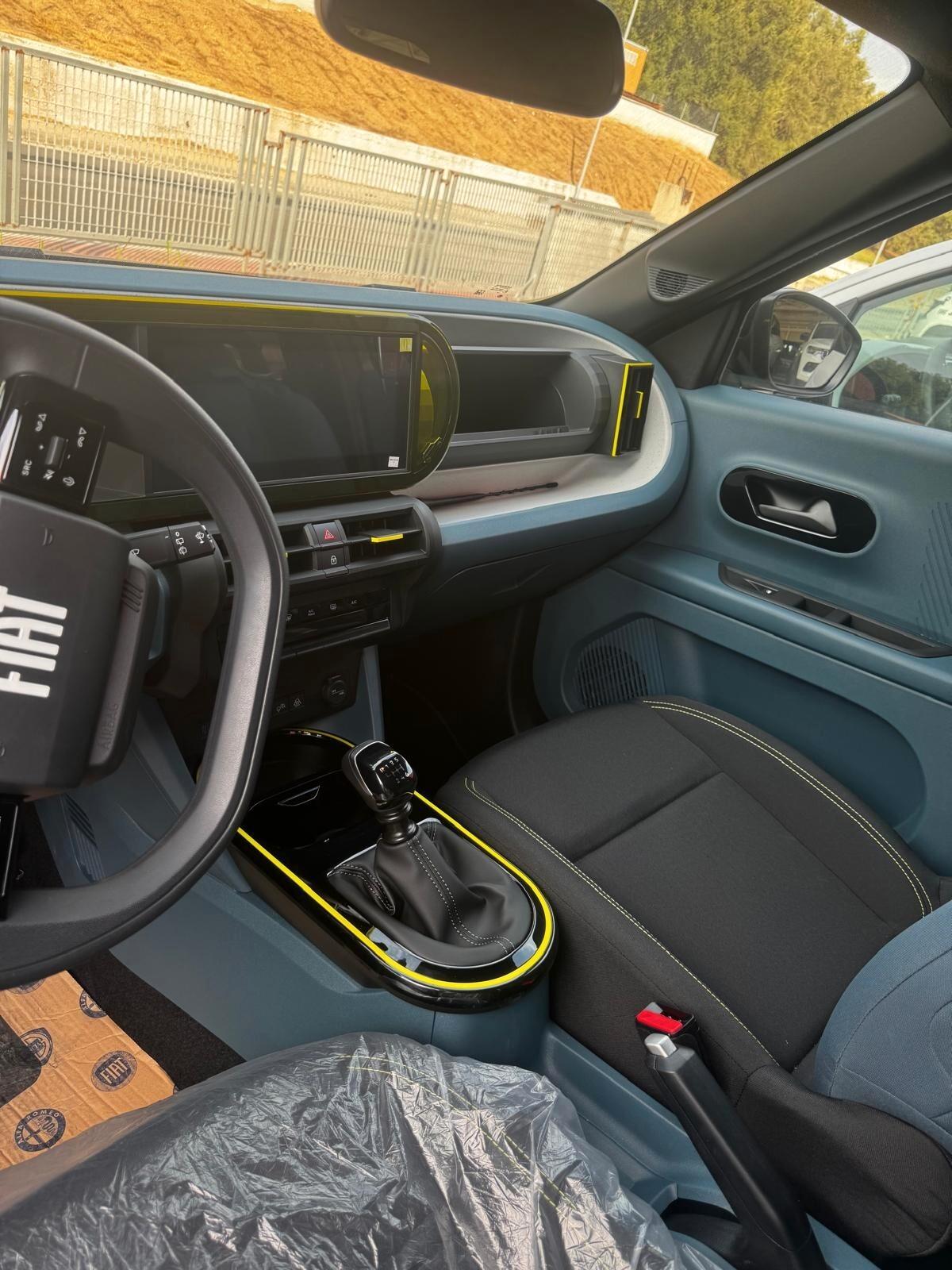 Fiat Grande Panda NUOVA 1.2 Benzina 100CV ICON - Pronta Consegna con Pack Tech