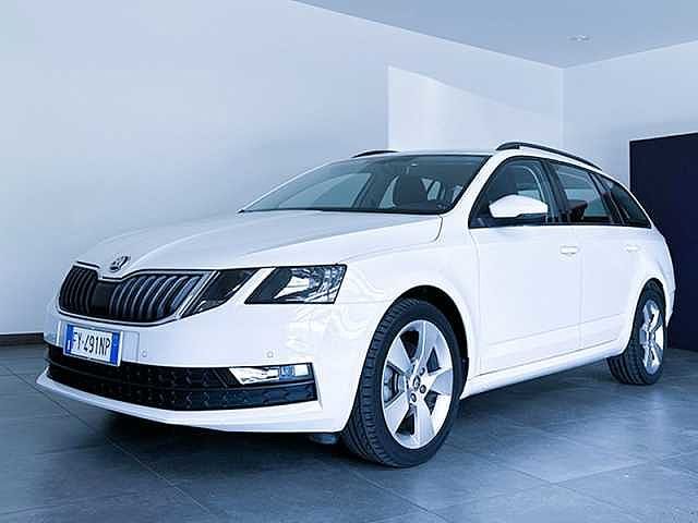 SKODA Octavia wagon 1.5 g-tec executive 130cv dsg