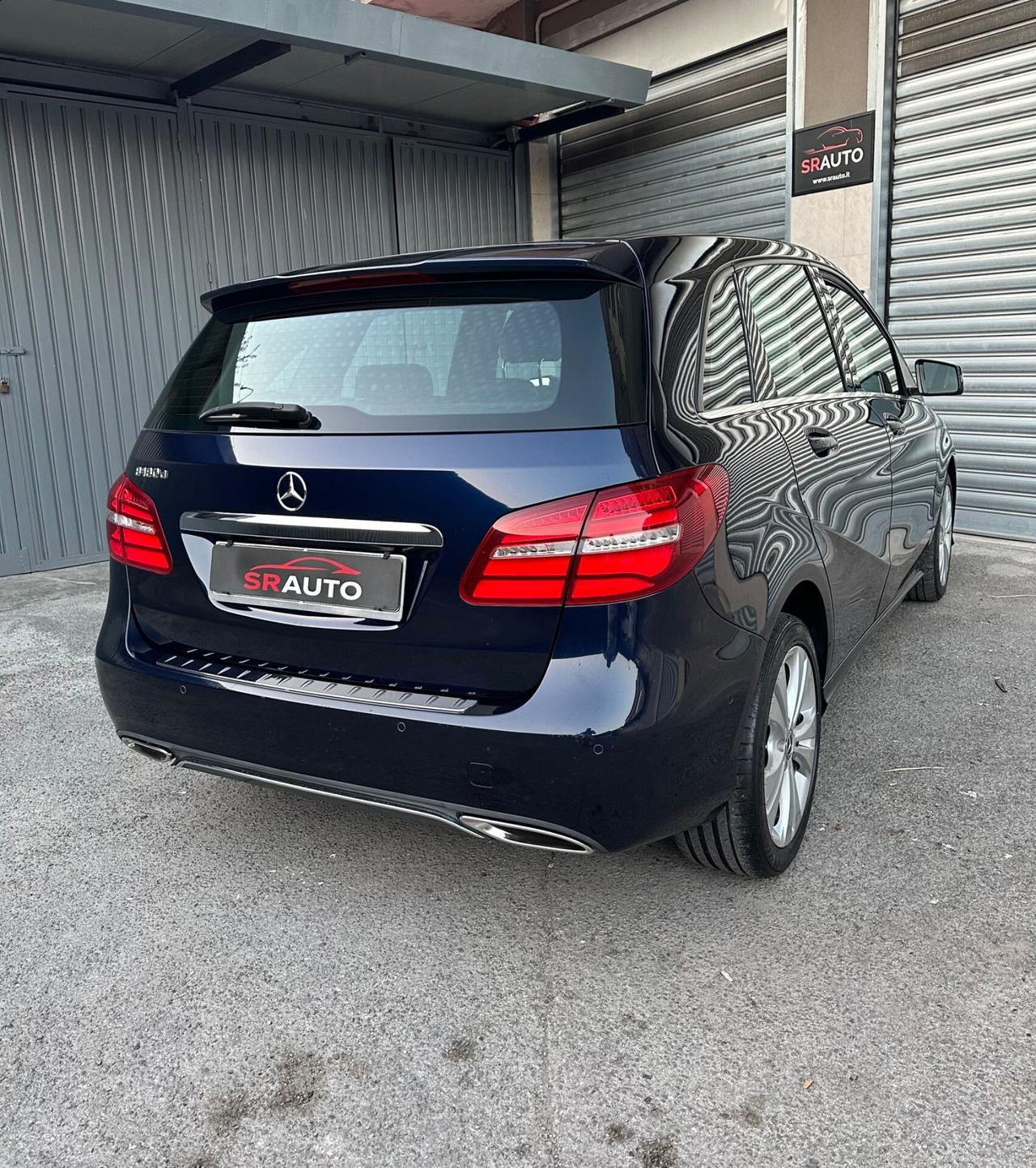 Mercedes-Benz B 180d 1.5 109cv Automatic Premium
