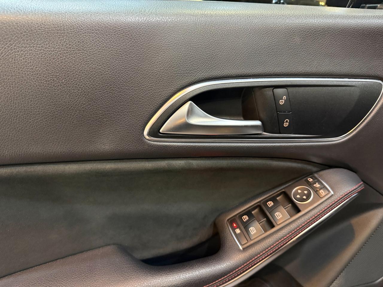 Mercedes-benz CLA 200 Premium 4matic auto 78.000 KM!!