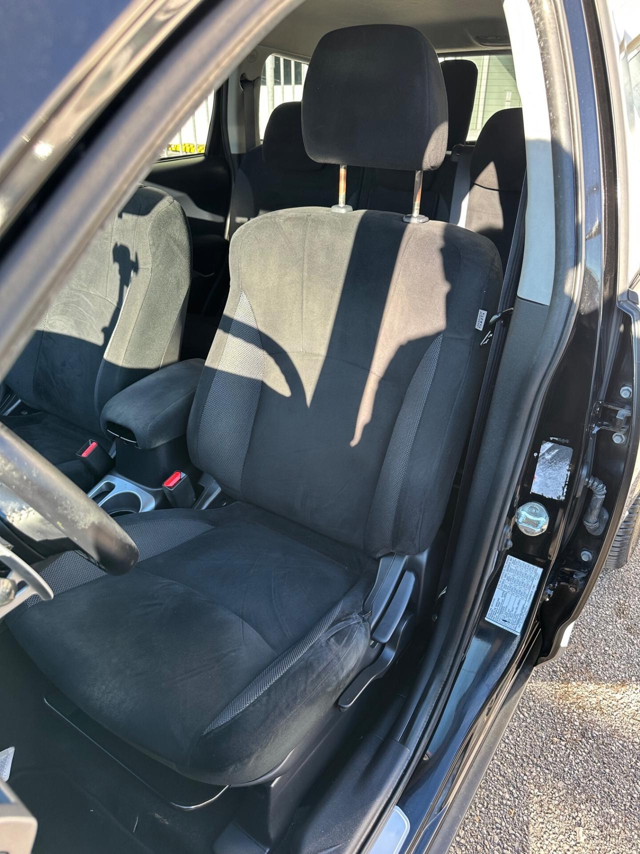 Mitsubishi Outlander 2.4 MIVEC Instyle 7 p.ti