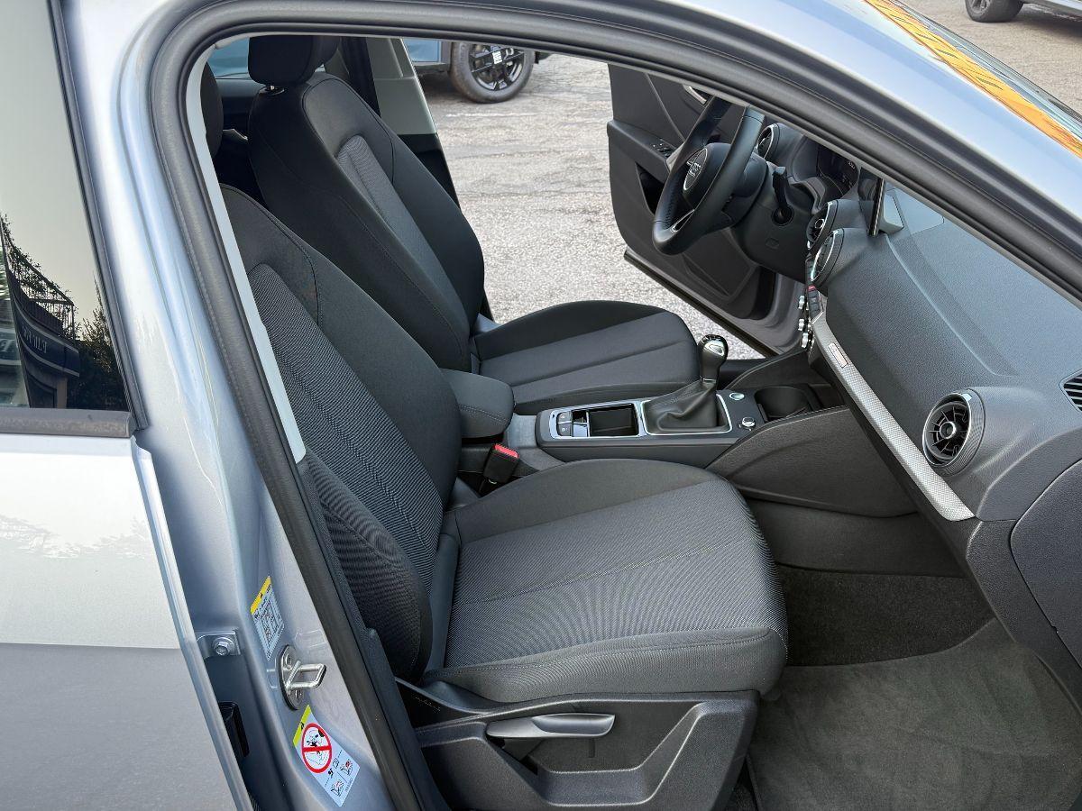 AUDI - Q2 - 35 TFSI Business