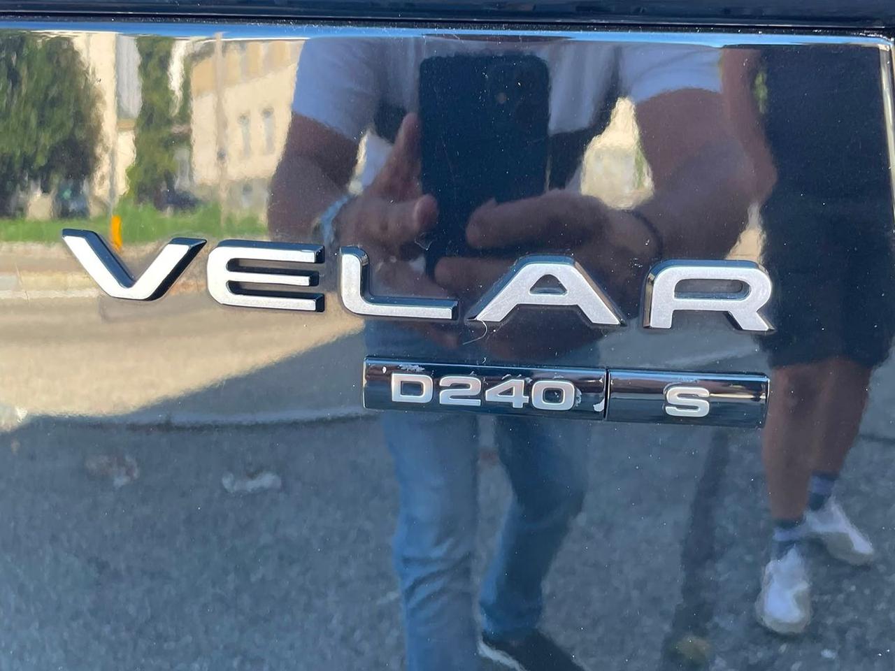 Land Rover Range Rover Velar R-Dynamic D 24 #12109