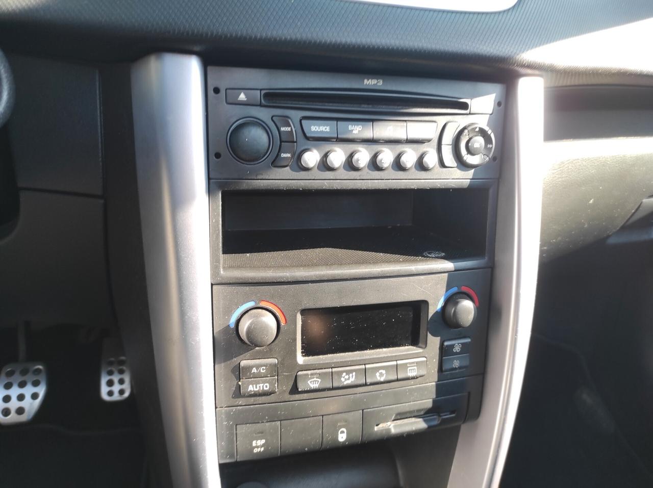Peugeot 207 1.6 HDi 110CV CC Tecno