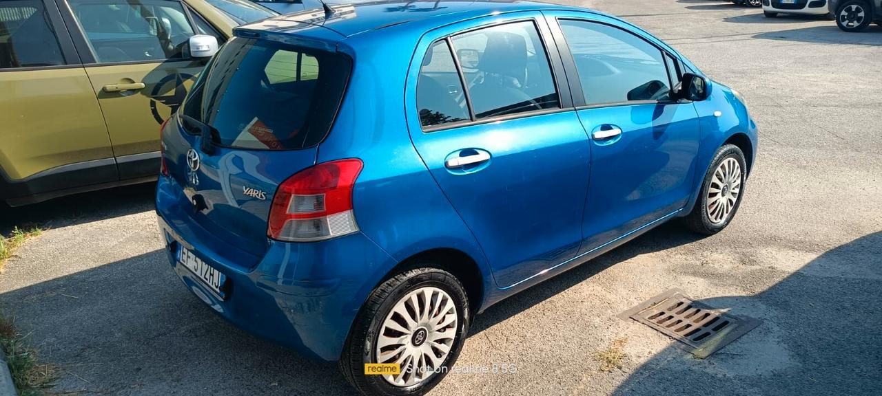 Toyota Yaris 1.0 5 porte Sol
