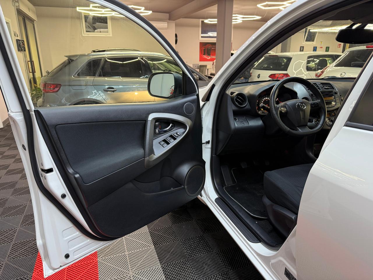 Toyota RAV 4 Crossport 2.2 D-4D - FABIANOAUTO