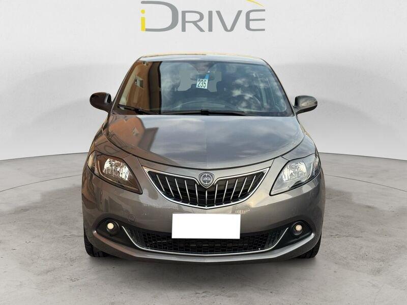 Lancia Ypsilon 1.0 FireFly Hybrid GOLD. grigio met.
