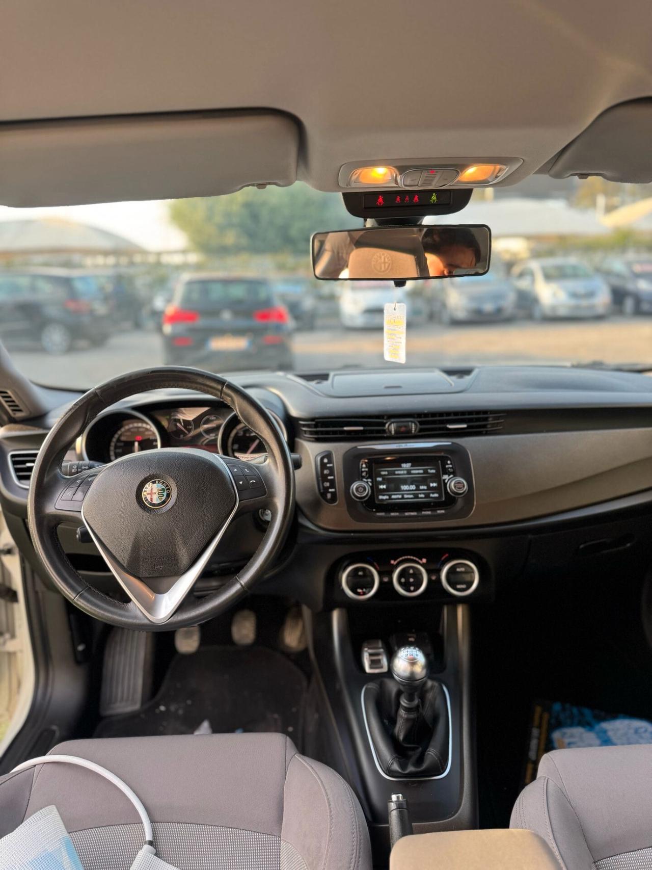 Alfa Romeo Giulietta 1.6 JTDm-2 105 CV Exclusive