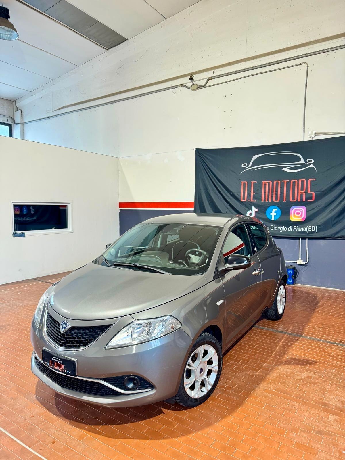Lancia Ypsilon 1.2 69 CV 5 porte GPL Ecochic Gold