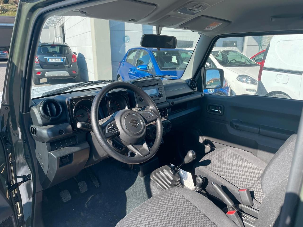 Suzuki Jimny 1.5 4WD --- 4 POSTI AUTOVETTURA