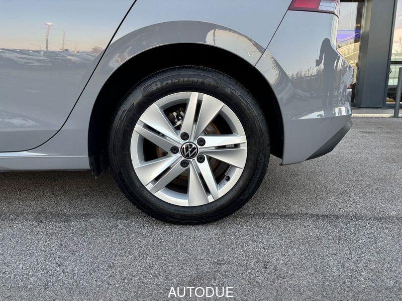 Volkswagen Golf VIII 2020 1.0 tsi evo Life 110cv