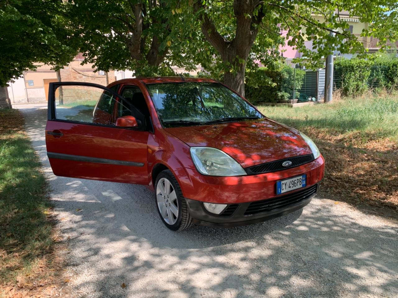 Ford Fiesta 1.2 titanium accessoriata