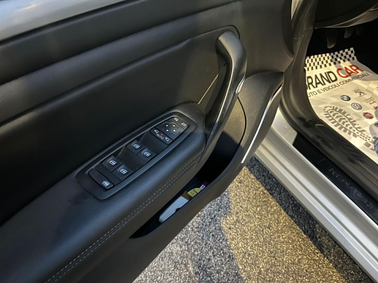 Renault Megane Sporter DCI Intens Unipro 2020