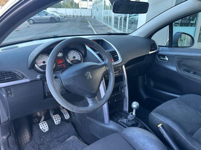 PEUGEOT 207 1.6 HDi 110CV CC Féline
