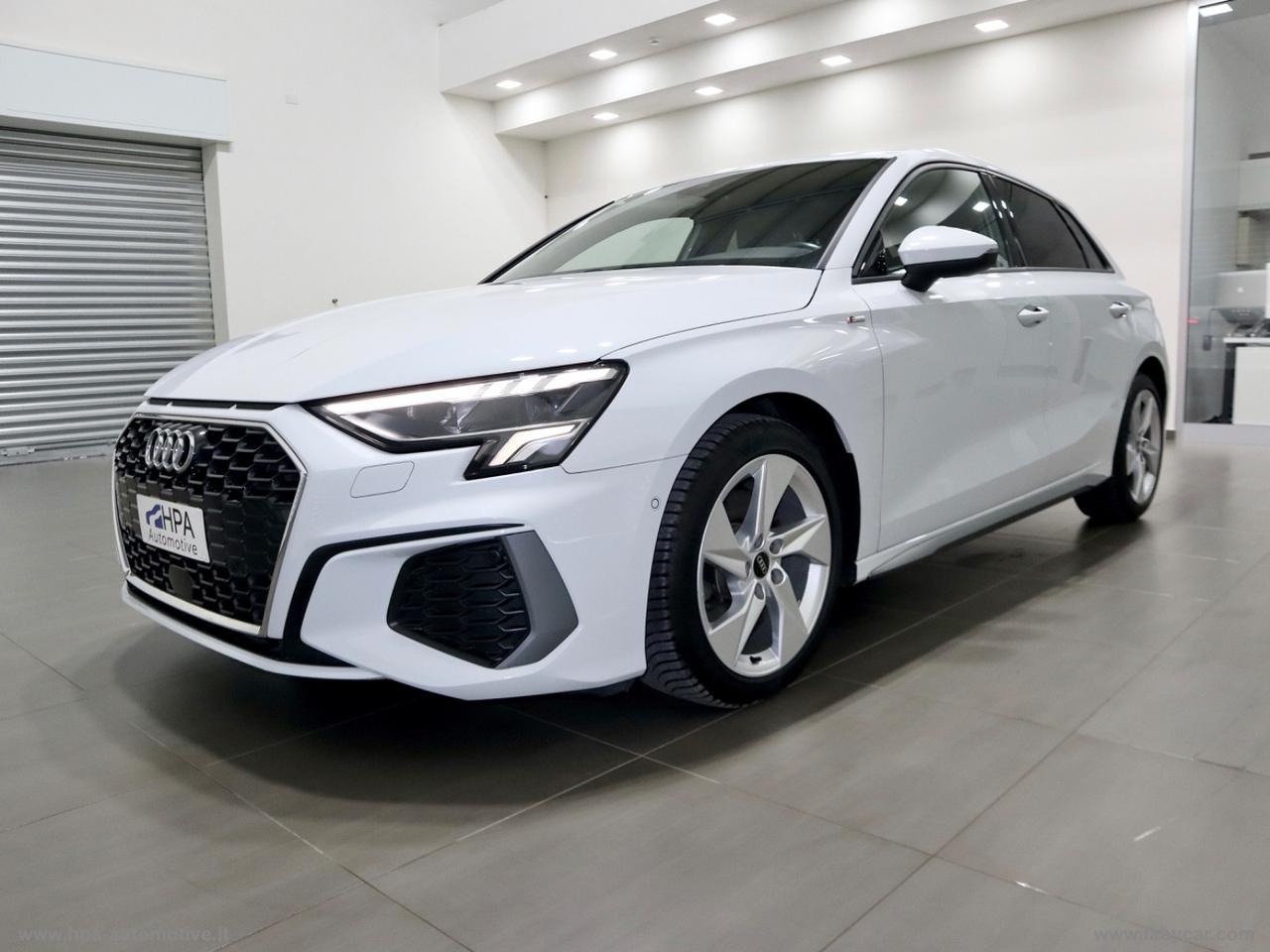 AUDI A3 SPORTBACK 2.0TDI S-line FULL LED CARPLAY PARKASSIST