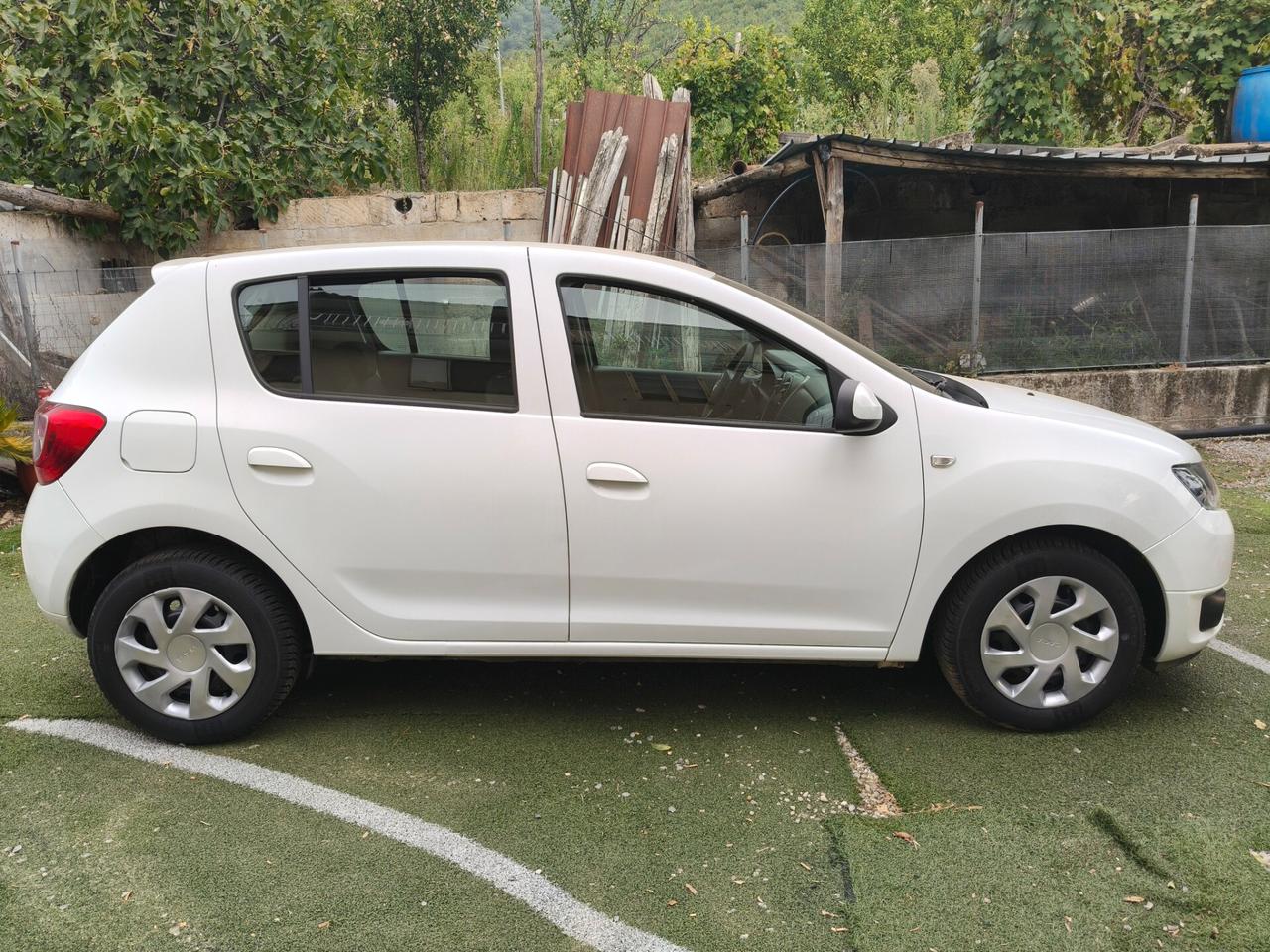 Dacia Sandero 1.2 GPL 2014 FULL OPTIONAL