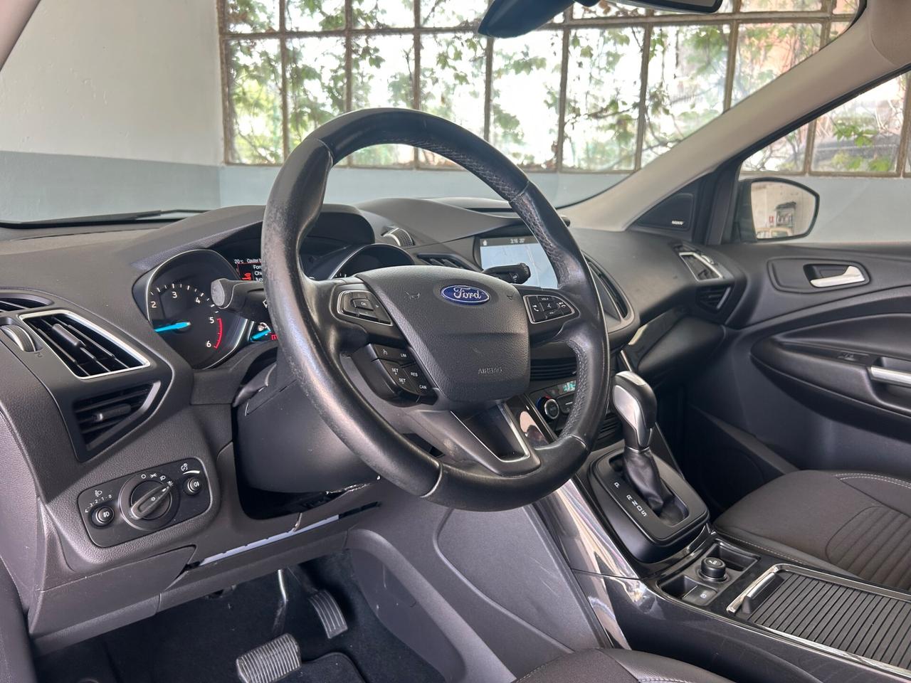 Ford Kuga 1.5 TDCI 120 CV S&S 2WD Powershift Titanium