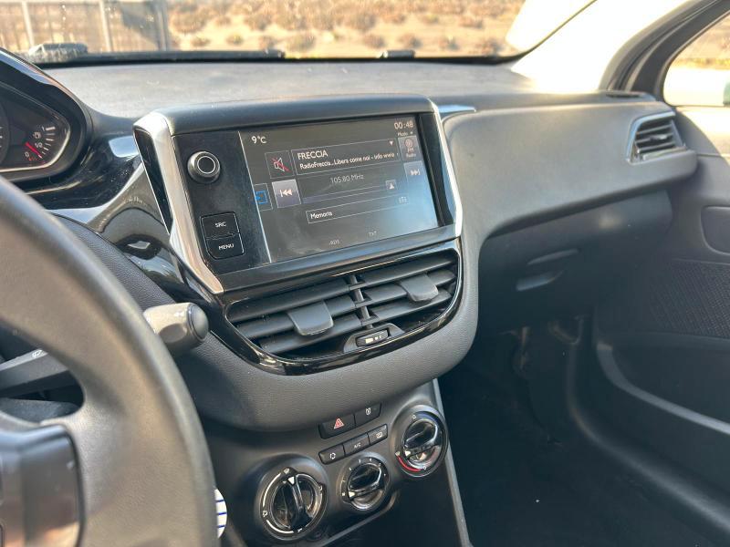 Peugeot 208 5 Porte 208 5p 1.4 hdi 8v Active