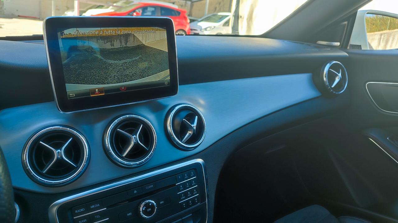 MERCEDES CLA 200 PREMIUM