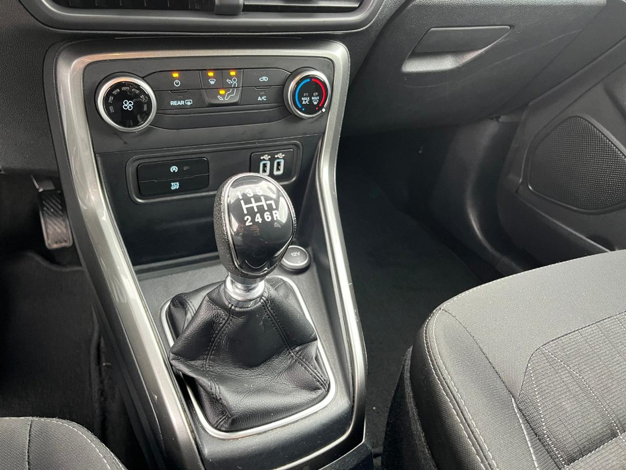 Ford EcoSport 1.5 tdci business 100cv
