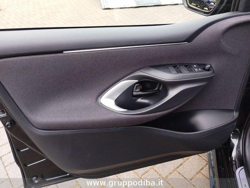 Toyota Yaris IV 2020 1.5h Trend