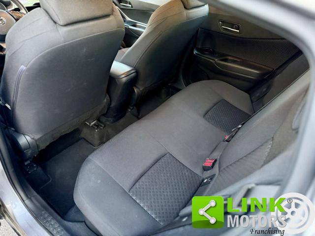 TOYOTA C-HR 1.8 Hybrid E-CVT Active