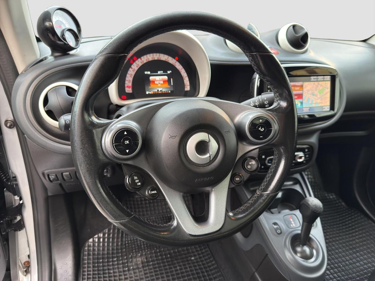 Smart ForTwo 1.0 twinamic 71cv Passion automatica Tetto 2019