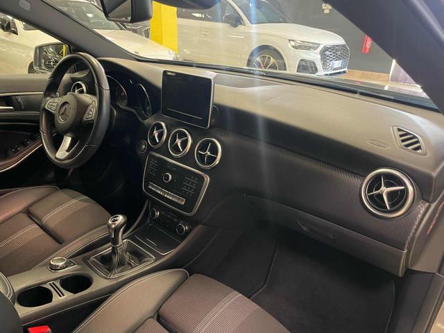 MERCEDES-BENZ A 180 d Sport **XENON/NAVI/UNICOPRO**