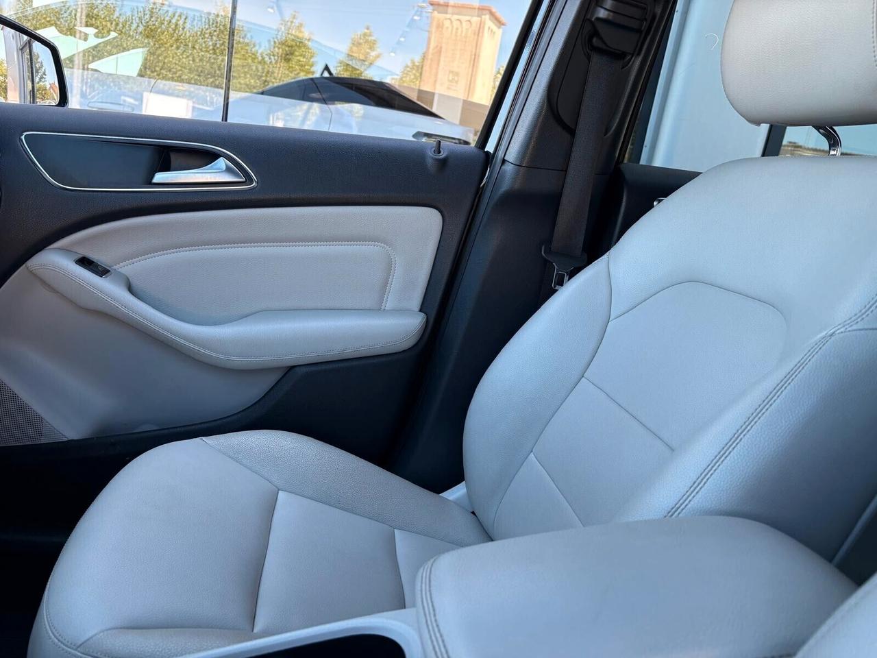 Mercedes-Benz B 180 CDI PREMIUM BlueEFF. Automatic
